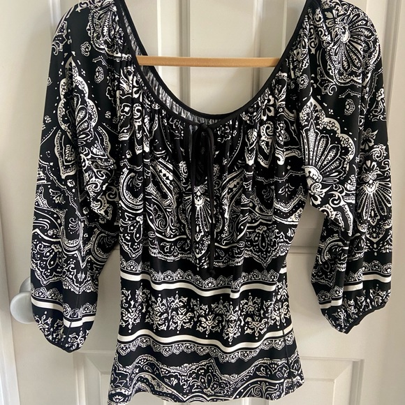 Super cute drapy top - spandex - Picture 4 of 4